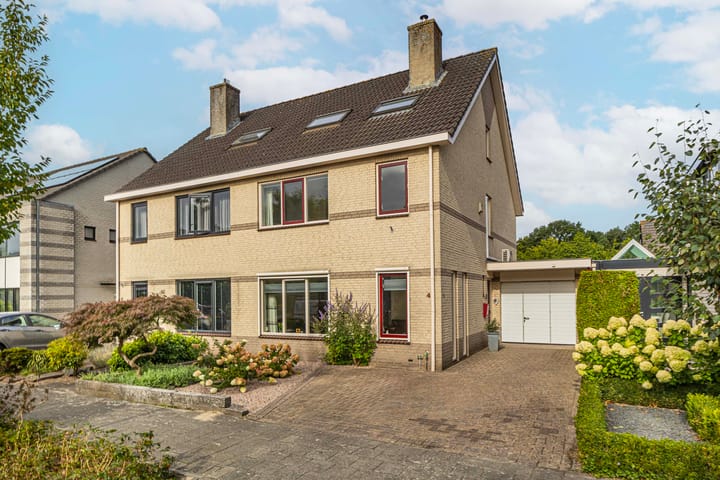 Varenmos 4 in Veenendaal foto