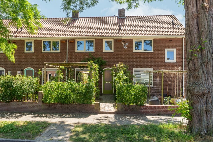 Varenstraat 55 in Nijmegen foto