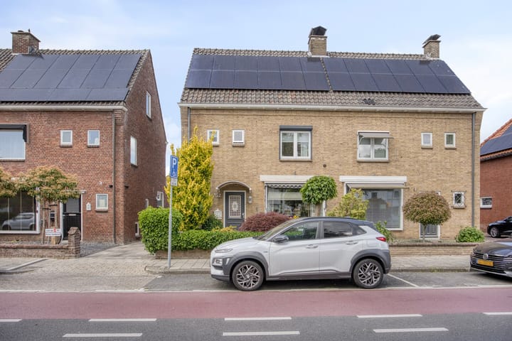Varviksingel 152 in Enschede foto
