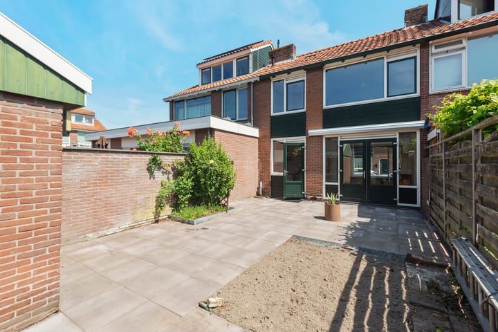 Vederdistelstraat 4 in Krommenie foto