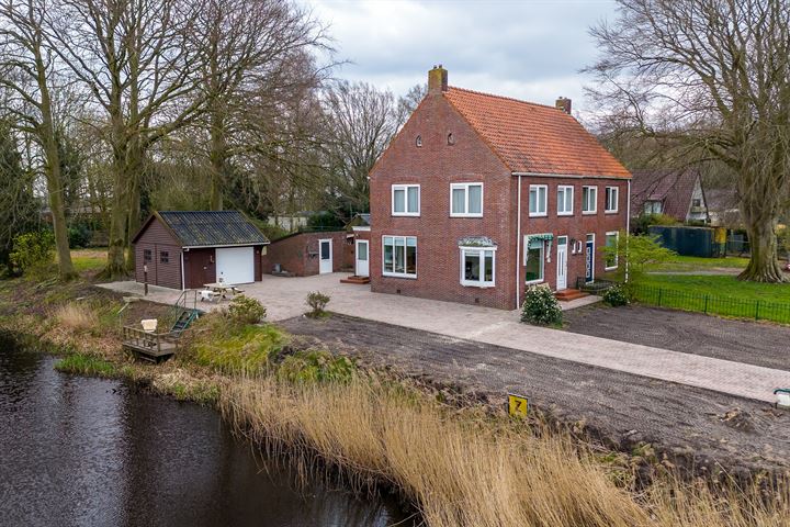 Veelerveensterweg 31 in Veelerveen foto