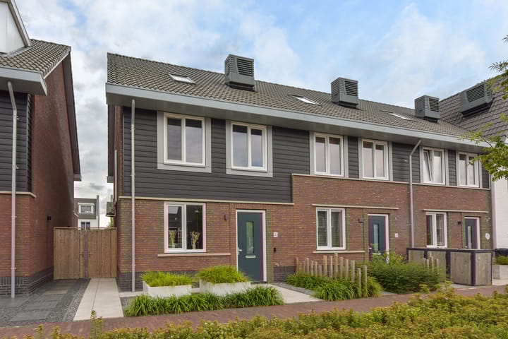 Veendijk 30 in Wilnis foto