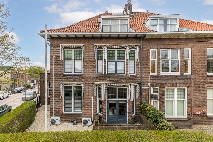 Veenlantstraat 2 in Schiedam foto