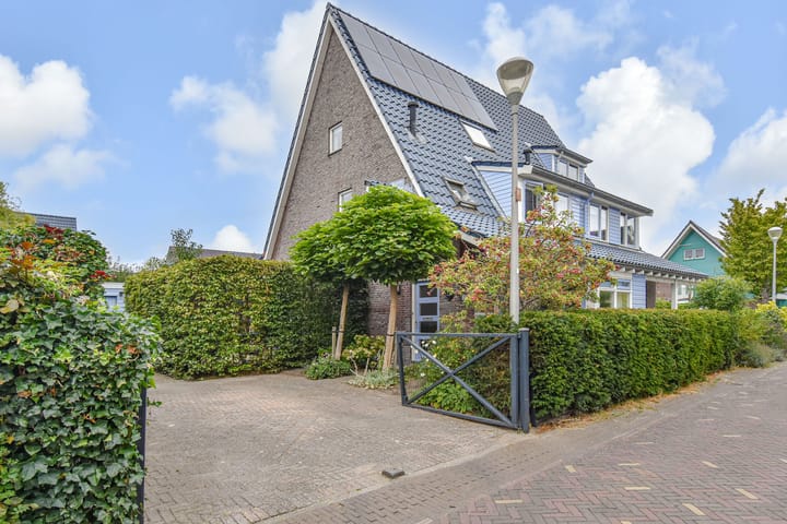 Veenpluis 21 in 's-Gravenhage