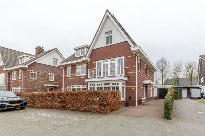 Veenslagen 23 in Amersfoort foto