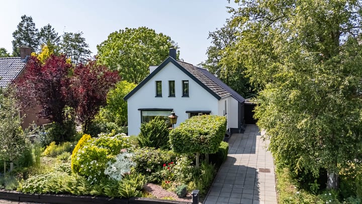 Veenweg 29a in Groningen foto