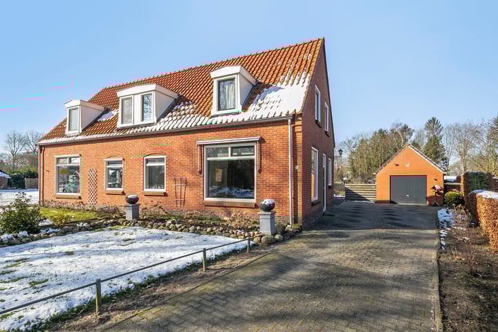 Veenweg 5 in Vries foto