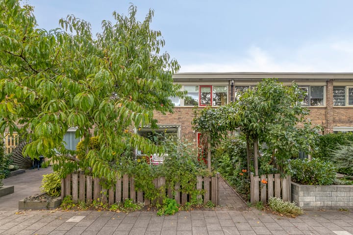 Veldbloemenweg 5 in Zaandam foto