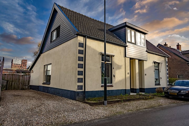 Veldhuisstraat 12 in Apeldoorn foto