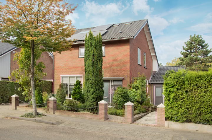 Veldhuizerbrink 15 in Ede foto