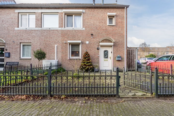 Veldmoeren 23 in Breda foto