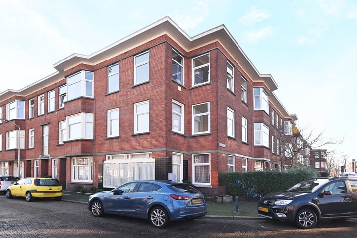 Velpsestraat 52A in 's-Gravenhage foto