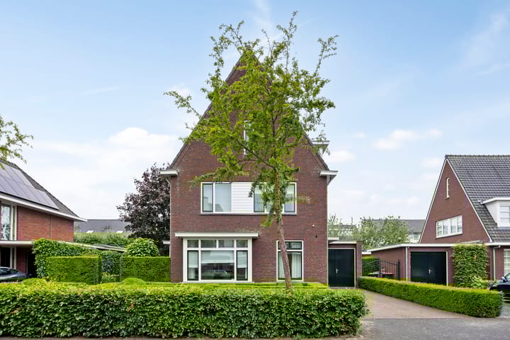 Velpstraat 28 in Tilburg foto