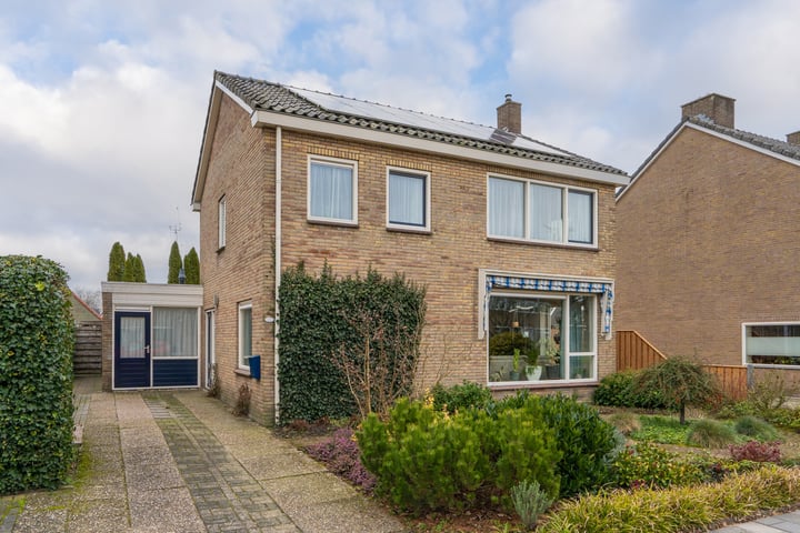 Venestraat 222 in Assen foto