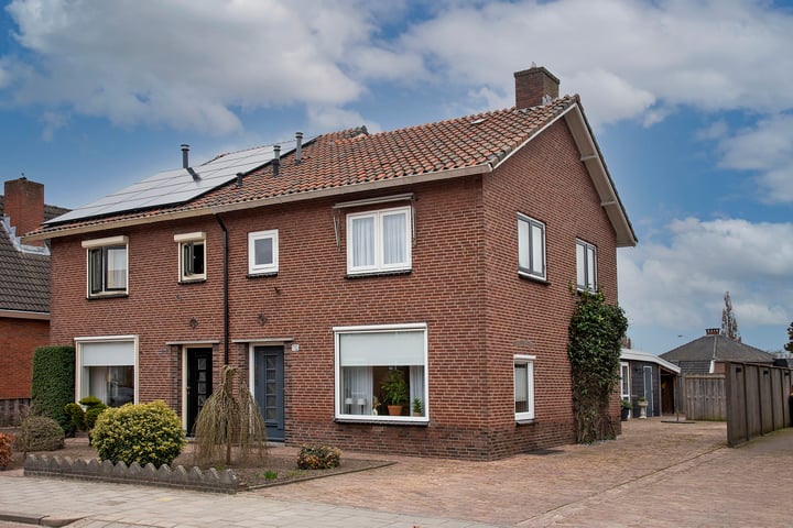 Vennekesgaarden 70 in Rijssen foto