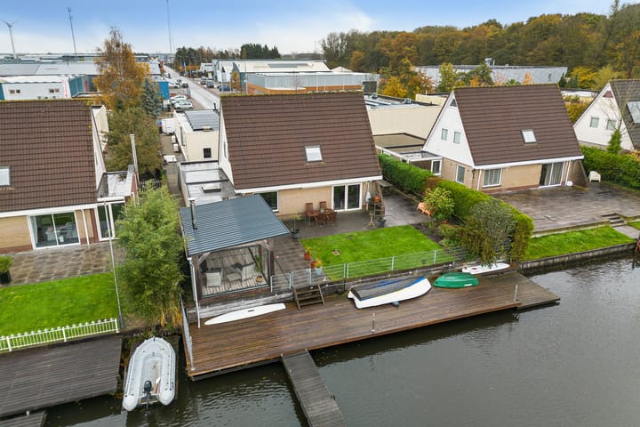 Venusweg 10 in Leeuwarden foto