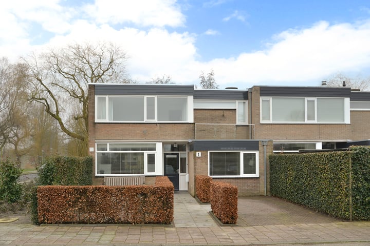 Verdilaan 1 in Naarden foto