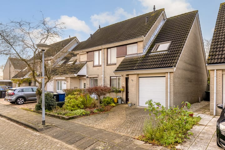 Vergeet-mij-nietjestraat 32 in Almere