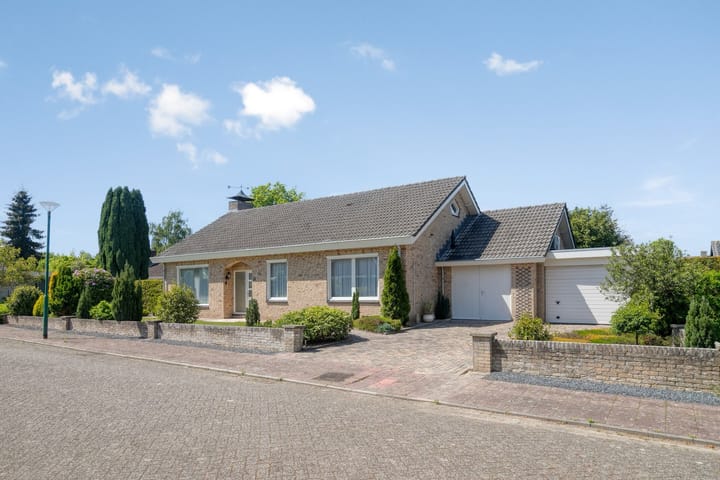 Verheijen van Estveltstraat 1 in Boxmeer foto