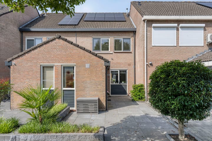 Vermeerplantsoen 154 in Drunen