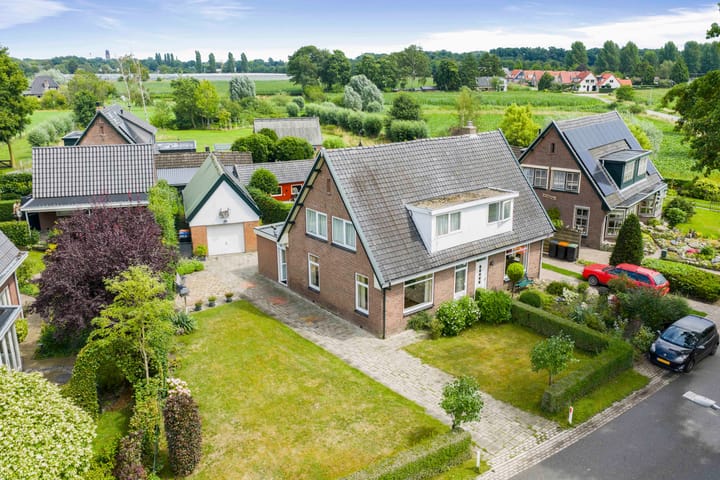 Vermeersweg 17 in Twello foto