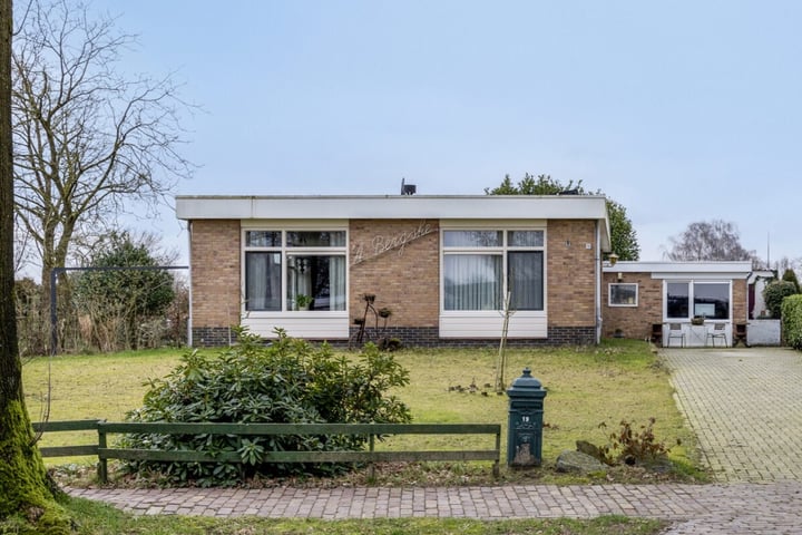 Vestdijk 19 in Oost West en Middelbeers foto