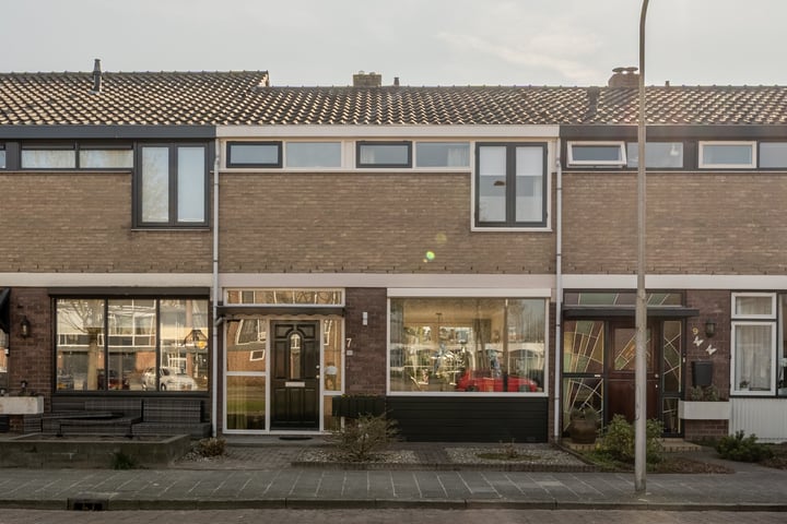 Vezelstraat 7 in 's-Gravendeel foto