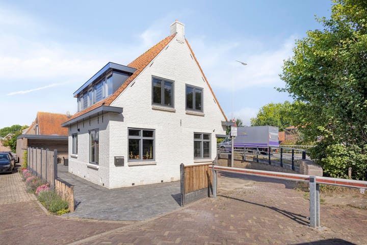 Vierambachtsweg 5 in Woubrugge
