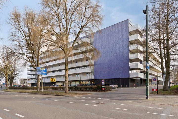 Vijfhagen 359 in Breda foto