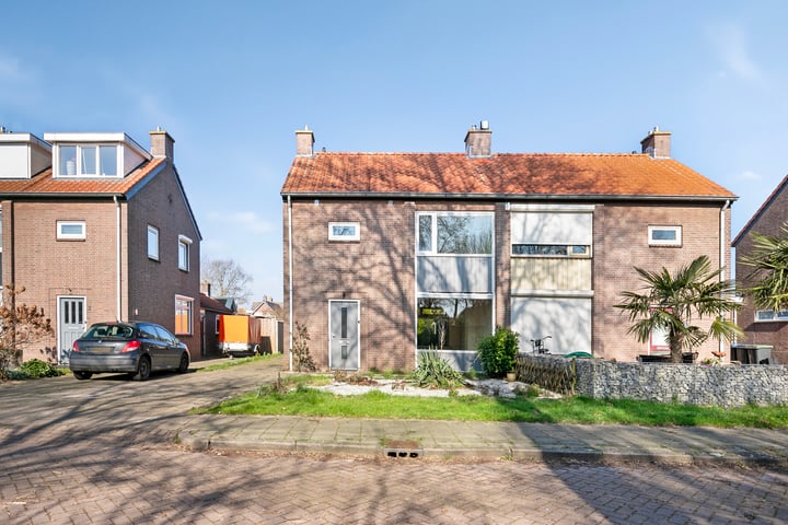 Vijfmorgen 5 in Rijswijk (NB) foto