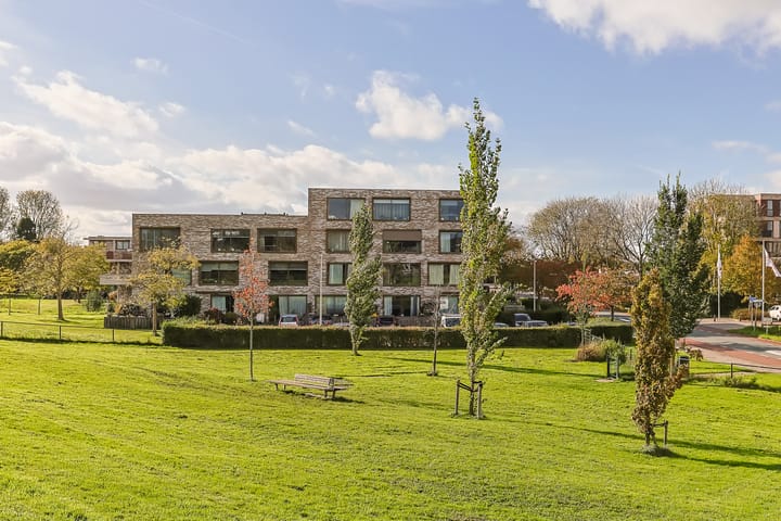 Vijverhof 81 in Nieuwkoop foto