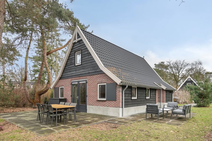 Vijverlaan 1-PB42 in Otterlo foto
