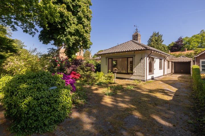 Vijverlaan 2 in Sassenheim foto