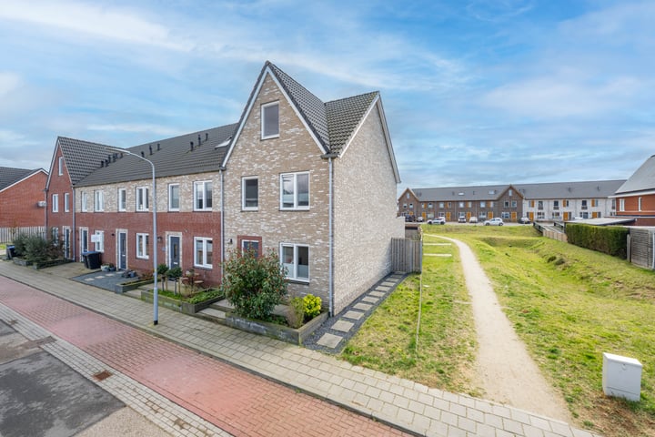 Vijverlaan 46 in Tiel foto