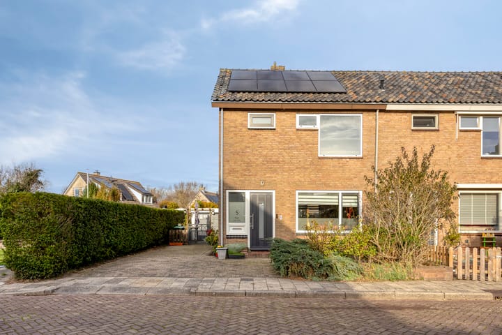 Vijverstraat 5 in Abbenbroek foto