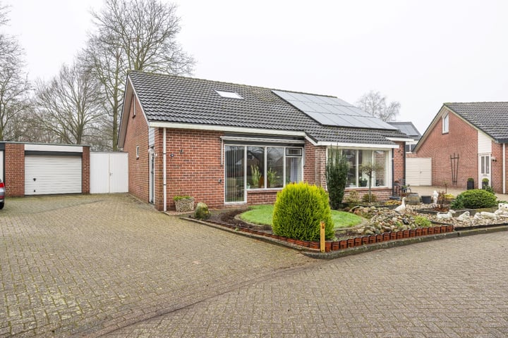Vijverweg 14 in Vroomshoop foto