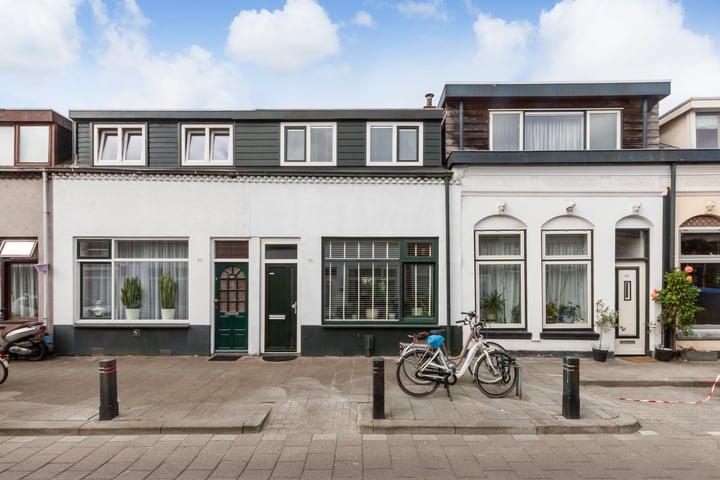 Villastraat 90 in Schiedam foto