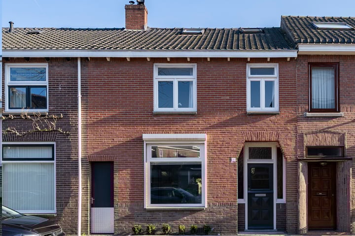 Violierstraat 14 in Tilburg foto
