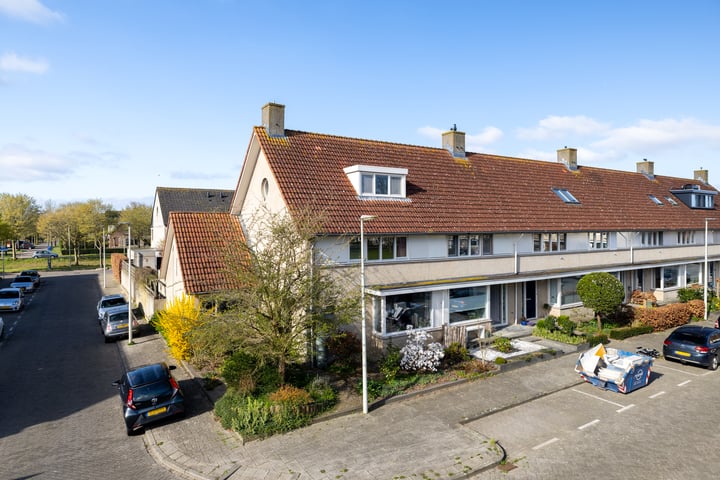 Visarend 25 in Bergen op Zoom