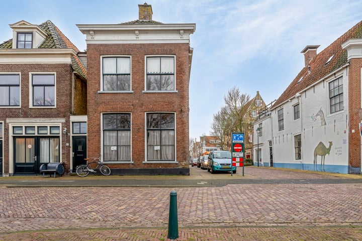 Vismarkt 1A in Harlingen foto