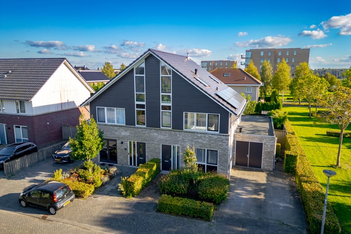 Vissersknoop 51 in Almere foto