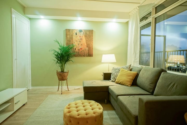 Vlaardingerdijk 510 in Schiedam foto