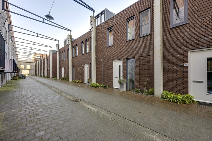 Vlechtdraadhof 24 in Utrecht foto