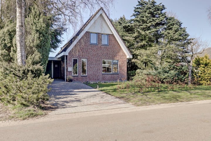 Vledderdiep 15 in Nieuw-Weerdinge foto