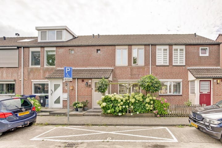 Vleetstraat 16 in Almere