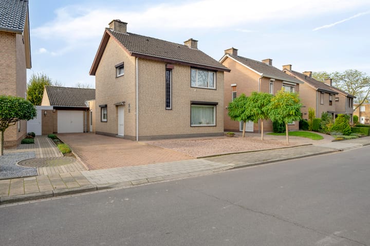 Vleugelmorgenstraat 27 in Stein