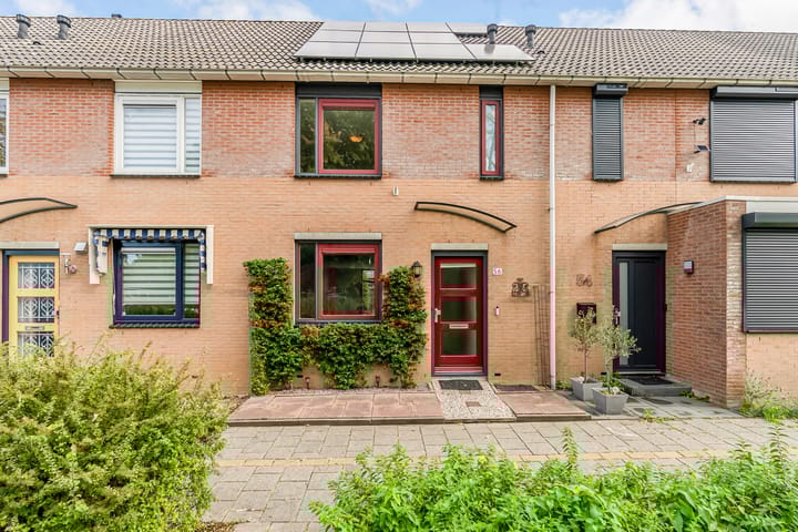 Vleugelnootsingel 56 in Almere