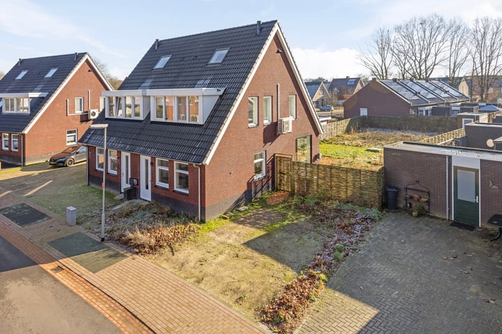 Vliegenkamp 2 in Afferden L foto