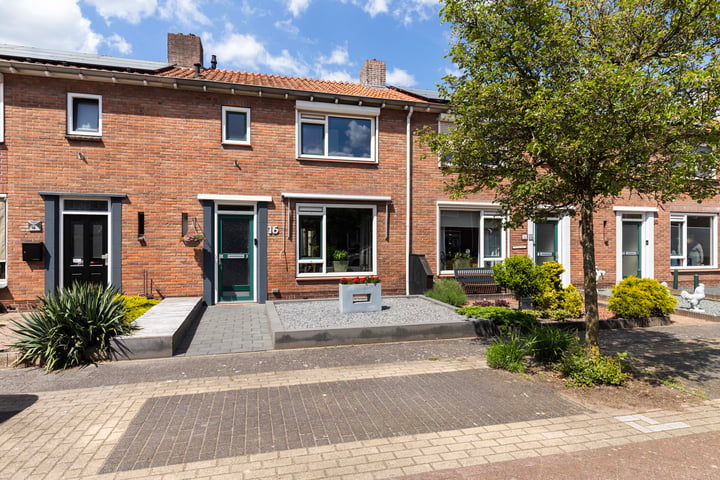 Vlierstraat 16 in Wezep foto