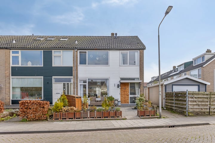 Vlietstraat 27 in Klaaswaal foto